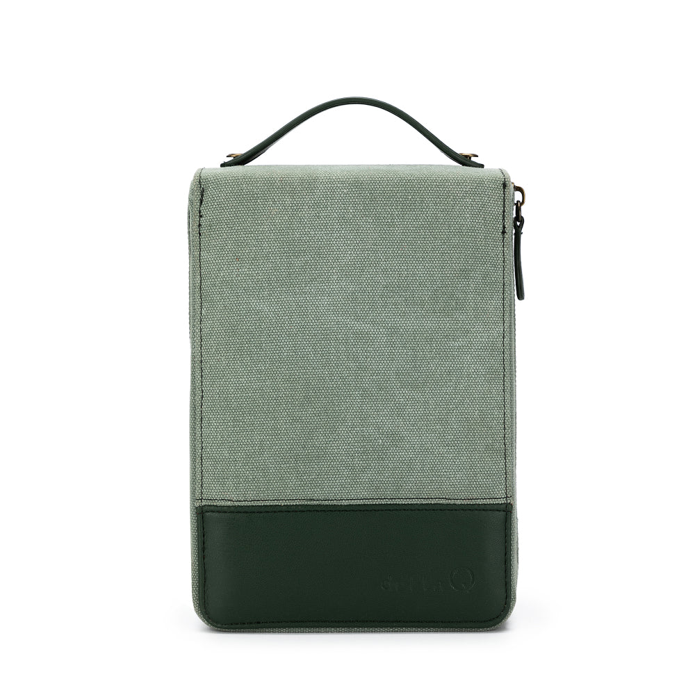 Della Q Maker's Circular Needle Case