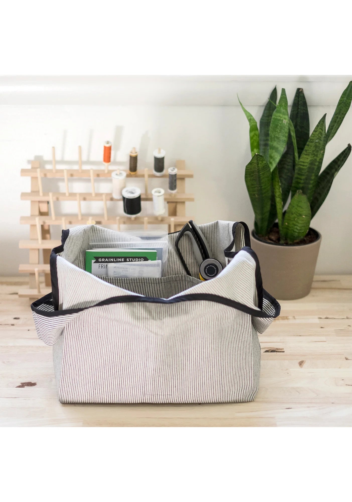 Stowe Bag  a Grainline Studio Sewing Pattern